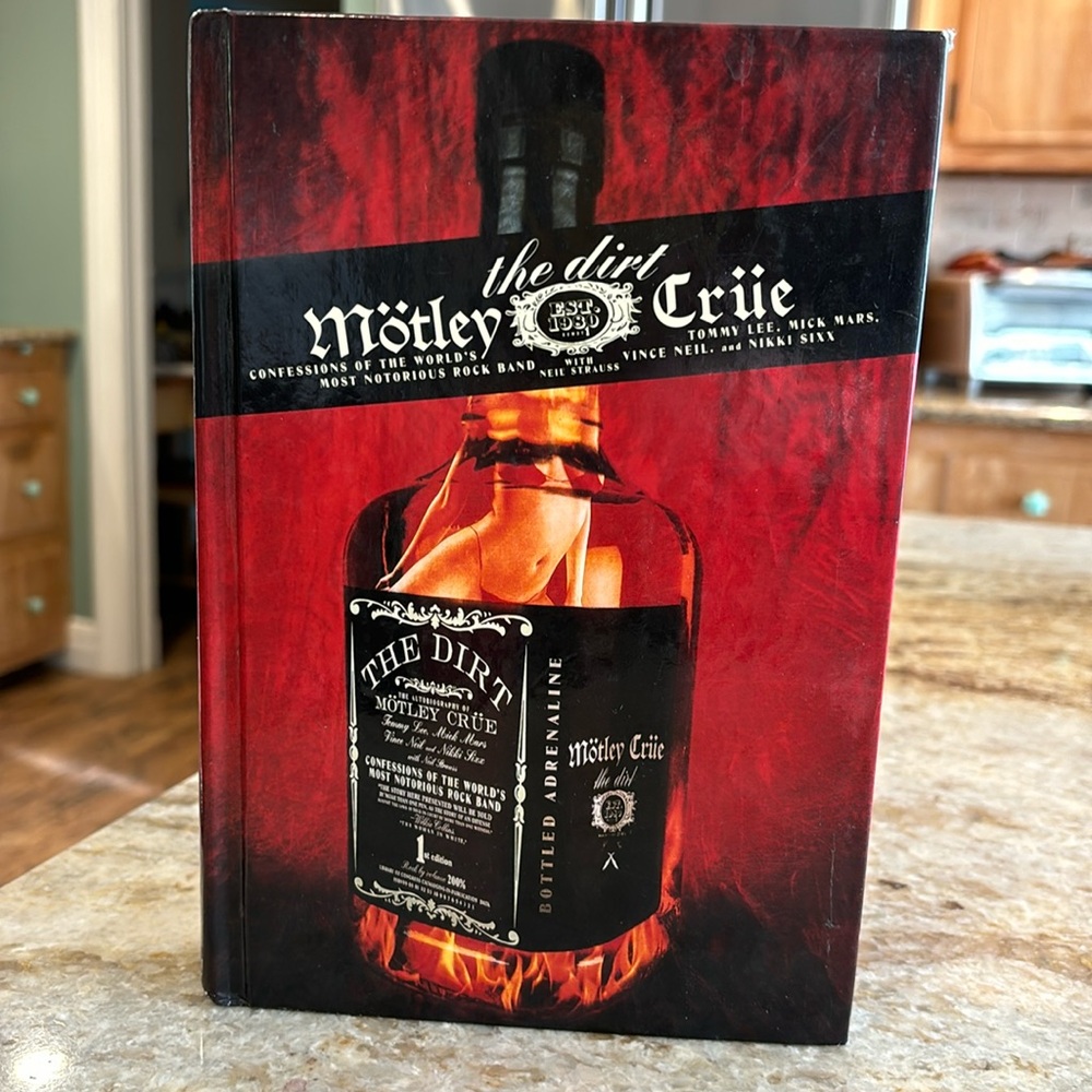 Motley Crue Confessions Book